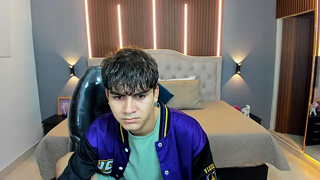 Tommy18   online show from 30, 11, 2025