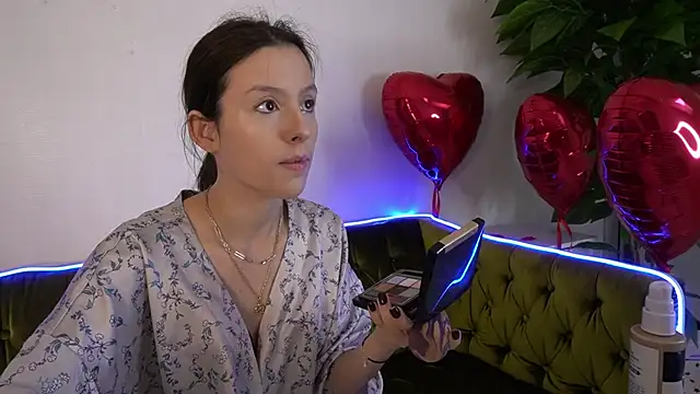 Snapshot of AnnaElys chatting on 12, 2, 2025 AnnaElys online show from 12, 2, 2025