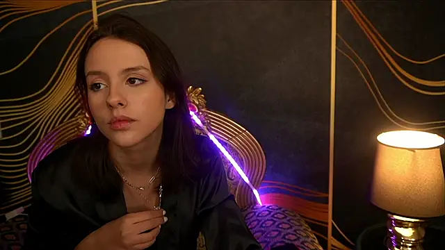 Snapshot of AnnaElys chatting on 8, 3, 2025 AnnaElys online show from 8, 3, 2025