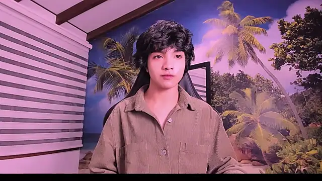 AllanYong18 online show from 13, 2, 2025