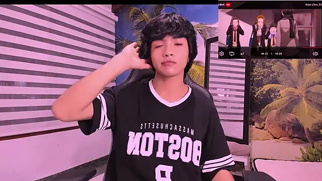 AllanYong18 online show from 18, 2, 2025