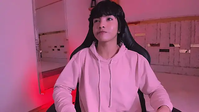 AllanYong18 online show from 16, 3, 2025