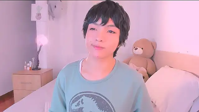 AllanYong18 online show from 1, 10, 2025