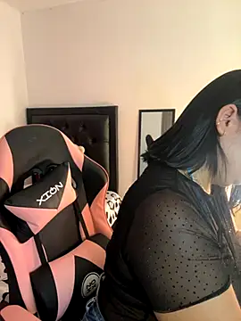 Snapshot of karla_hotgirl chatting on 24, 9, 2025 karla hotgirl online show from 24, 9, 2025