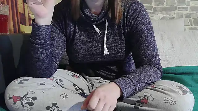 YviEngel87 online show from 25, 11, 2025