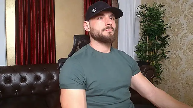 Snapshot of AdamJamesonn chatting on 9, 3, 2025 AdamJamesonn online show from 9, 3, 2025