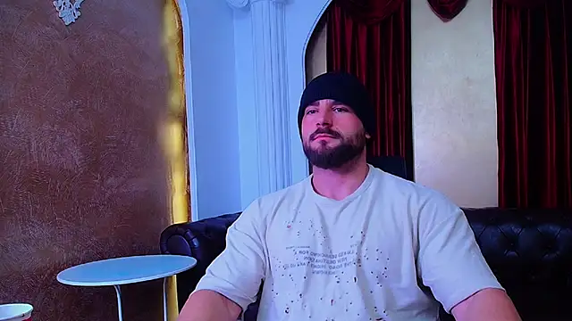 Snapshot of AdamJamesonn chatting on 18, 10, 2025 AdamJamesonn online show from 18, 10, 2025