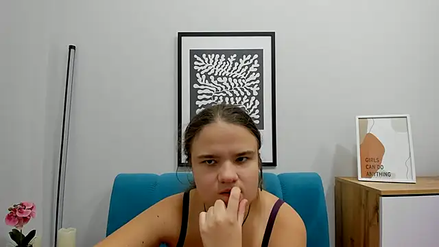 AdeleCruz online show from 8, 11, 2025