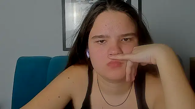 AdeleCruz online show from 10, 3, 2026