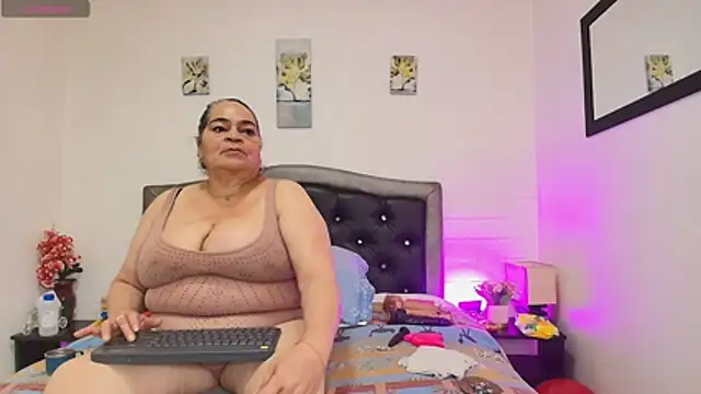 Snapshot of VickyBoobss chatting on 31, 5, 2026 VickyBoobss online show from 31, 5, 2026