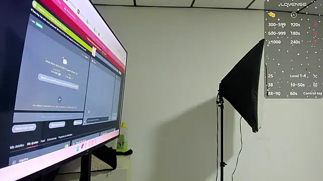Snapshot of kathy_bakerr chatting on 17, 10, 2025 kathy bakerr online show from 17, 10, 2025
