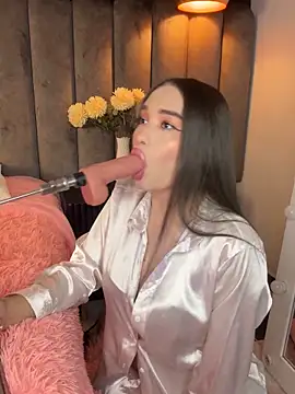 Snapshot of chelsea_bolton_ chatting on 2, 10, 2025 chelsea bolton online show from 2, 10, 2025