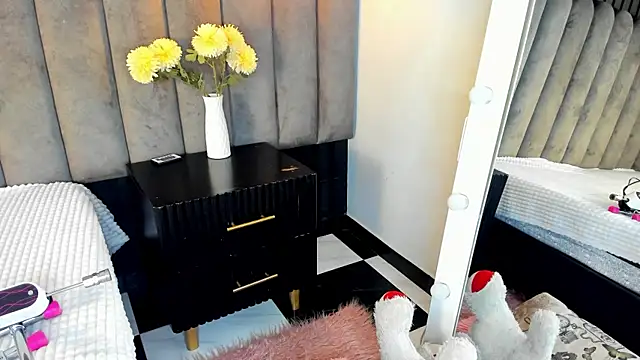 Snapshot of chelsea_bolton_ chatting on 14, 11, 2025 chelsea bolton online show from 14, 11, 2025