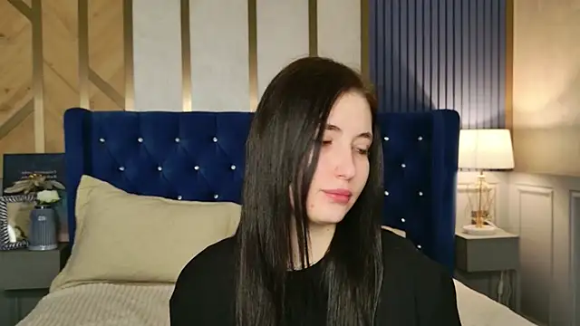 EmmaLawrens online show from 17, 2, 2026