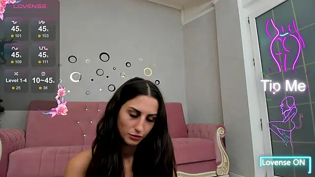 Snapshot of BelovedKhloee chatting on 1, 10, 2025 BelovedKhloee online show from 1, 10, 2025