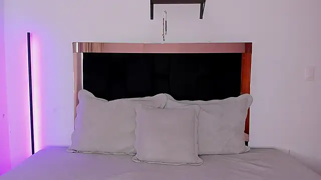 Carorosse online show from 15, 2, 2026