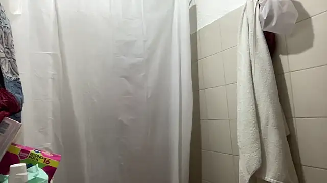 LunaBeya online show from 20, 2, 2026