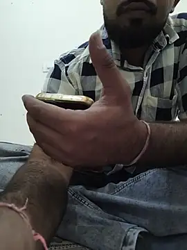 13lusty online show from 17, 6, 2026