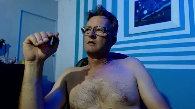 Snapshot of itsmeyes69 chatting on 28, 2, 2025 itsmeyes69 online show from 28, 2, 2025