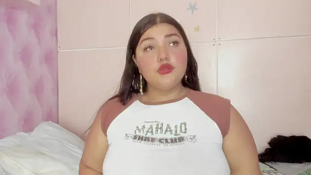 TaniaBellini online show from 4, 3, 2025