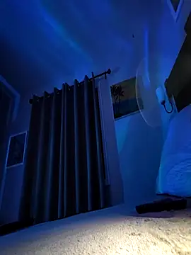 Snapshot of Rzemtsefg chatting on 15, 11, 2025 Rzemtsefg online show from 15, 11, 2025