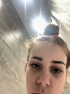 Snapshot of VioletxBlue chatting on 30, 10, 2025 VioletxBlue online show from 30, 10, 2025