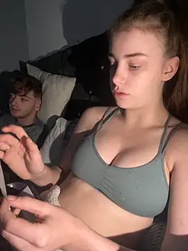 Snapshot of VioletxBlue chatting on 14, 11, 2025 VioletxBlue online show from 14, 11, 2025