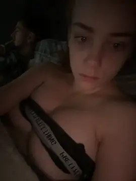 Snapshot of VioletxBlue chatting on 18, 11, 2025 VioletxBlue online show from 18, 11, 2025