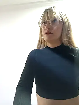 Snapshot of SussanHottye1_ chatting on 28, 1, 2025 SussanHottye1 online show from 28, 1, 2025