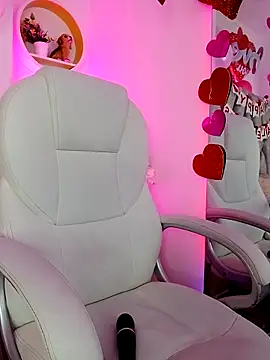 Snapshot of SussanHottye1_ chatting on 15, 2, 2025 SussanHottye1 online show from 15, 2, 2025