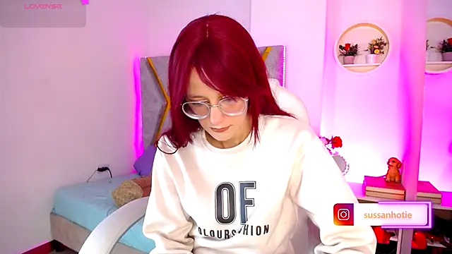 Snapshot of SussanHottye1_ chatting on 12, 9, 2025 SussanHottye1 online show from 12, 9, 2025