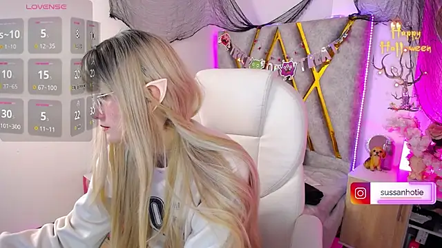 Snapshot of SussanHottye1_ chatting on 1, 11, 2025 SussanHottye1 online show from 1, 11, 2025