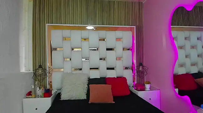 SolEvanss online show from 4, 3, 2025