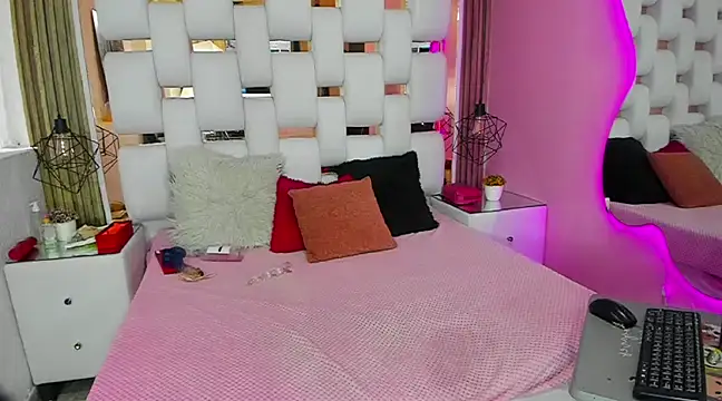 SolEvanss online show from 8, 3, 2025