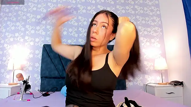 SalomeSimonz online show from 8, 1, 2026