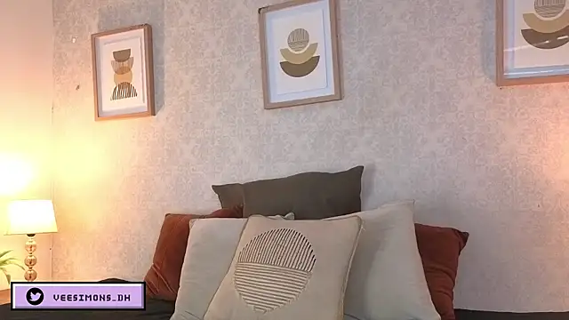 Veronica simons online show from 17, 3, 2026