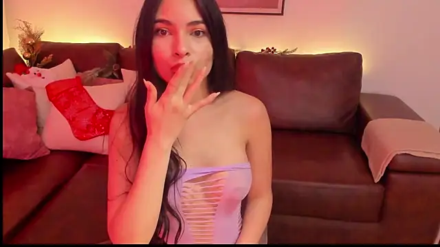 Snapshot of NoaLuxury chatting on 30, 11, 2025 NoaLuxury online show from 30, 11, 2025