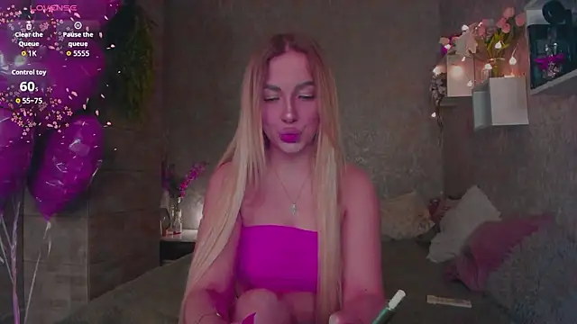 Mika Rayy online show from 28, 2, 2026