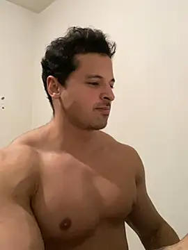 Snapshot of Lucasfit24 chatting on 2, 2, 2025 Lucasfit24 online show from 2, 2, 2025