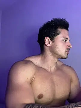 Snapshot of Lucasfit24 chatting on 5, 2, 2025 Lucasfit24 online show from 5, 2, 2025