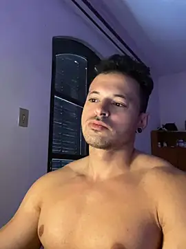 Snapshot of Lucasfit24 chatting on 4, 3, 2025 Lucasfit24 online show from 4, 3, 2025