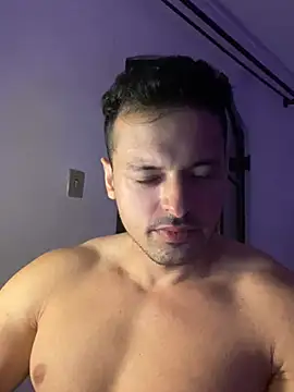 Snapshot of Lucasfit24 chatting on 4, 3, 2025 Lucasfit24 online show from 4, 3, 2025