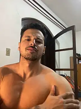 Snapshot of Lucasfit24 chatting on 17, 3, 2025 Lucasfit24 online show from 17, 3, 2025