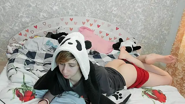 Timothy Fox online show from 4, 3, 2025