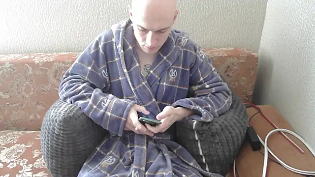 Snapshot of johnny_positive chatting on 5, 3, 2025 johnny positive online show from 5, 3, 2025