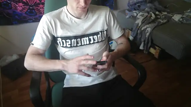 Snapshot of johnny_positive chatting on 9, 9, 2025 johnny positive online show from 9, 9, 2025