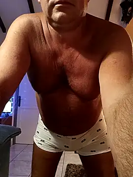 MountJohnXL online show from 6, 3, 2025