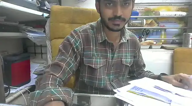 cute modell online show from 6, 2, 2025