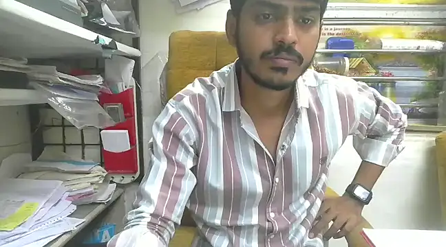 cute modell online show from 7, 2, 2025