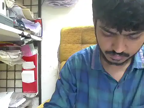 cute modell online show from 9, 9, 2025